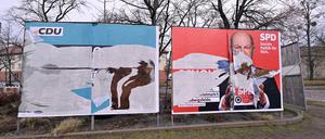 Zerstörte Wahlplakate in Potsdam. 