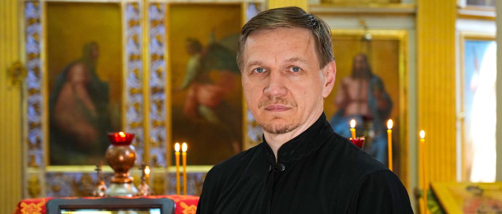 Daniel Koljada, Erzdiakon in der Alander-Newski-Gedächtniskirche auf dem Kapellenberg.