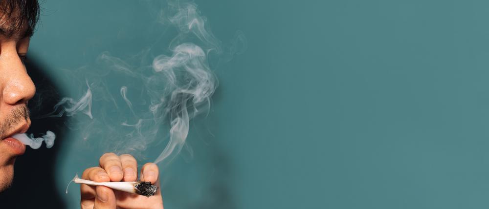 Cannabis hinterlässt Spuren im Gehirn.