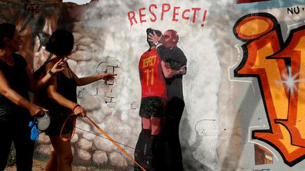 Der Kuss des Präsidenten hat in Spanien und weltweit für Aufsehen gesorgt.