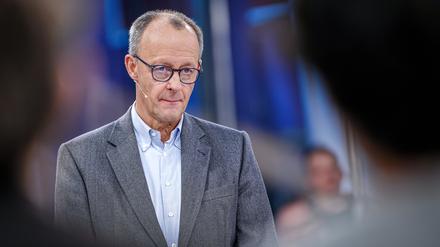 Friedrich Merz, Unions-Kanzlerkandidat und CDU-Bundesvorsitzender, spricht im Interview beim ZDF Morgenmagazin „moma vor der Wahl“ mit den Moderatoren Andreas Wunn und Dunja Hayali. 