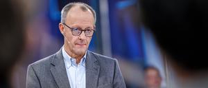 Friedrich Merz, Unions-Kanzlerkandidat und CDU-Bundesvorsitzender, spricht im Interview beim ZDF Morgenmagazin „moma vor der Wahl“ mit den Moderatoren Andreas Wunn und Dunja Hayali. 