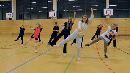 Tatyana Pavlenko unterrichtet Hip-Hop-Tanz bei Hellersdorfer Athletik-Club in Berlin.