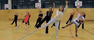 Tatyana Pavlenko unterrichtet Hip-Hop-Tanz bei Hellersdorfer Athletik-Club in Berlin.