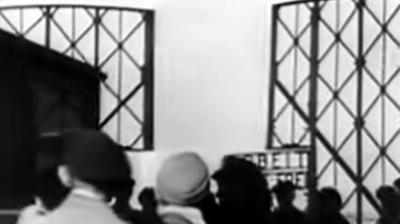 Filmstill aus „Death Mills“, einer US-Dokumentation zur Befreiung der deutschen KZs.