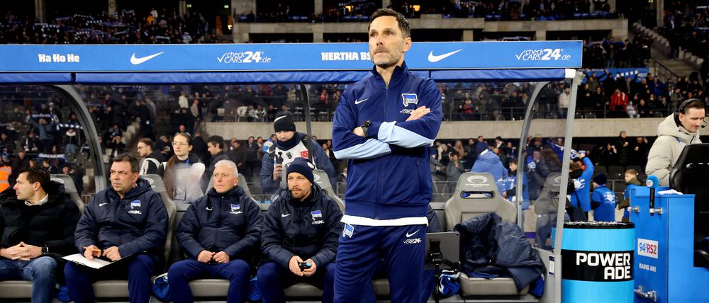 Stefan Leitl feierte am Freitagabend gegen den 1. FC Nürnberg sein Debüt als Trainer von Hertha BSC.