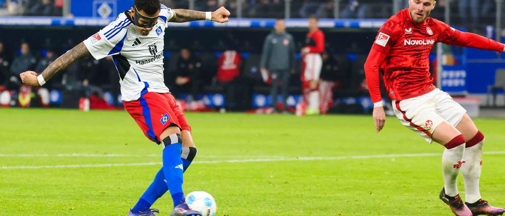 Hamburgs Davie Selke trifft gegen Kaiserslautern doppelt. 