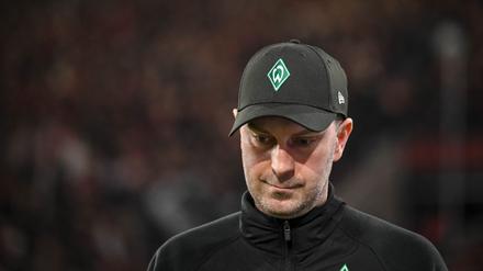 Der Blick geht nach unten: Ole Werner.
