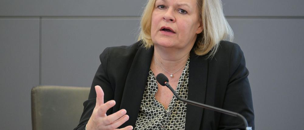 Bundesinnenministerin Nancy Faeser (SPD) will den mutmaßlichen Täter abschieben. (Archivbild)