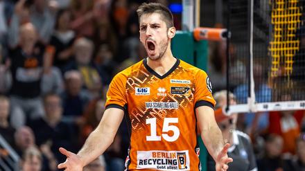 Moritz Reichert feiert einen Punktgewinn. 