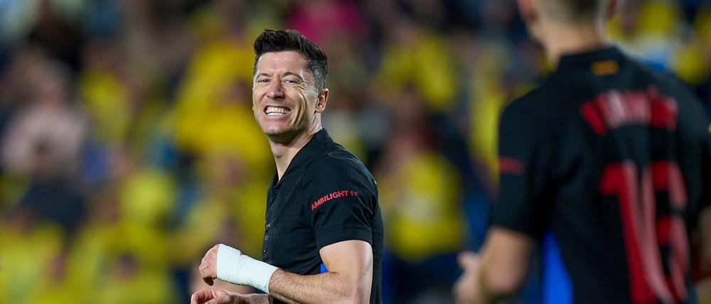 Stürmerstar Robert Lewandowski bleibt mit seinem Team an der Tabellenspitze.