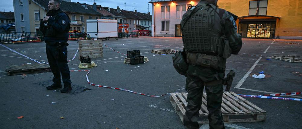Ob der getötete Mann sich dem Angreifer entgegenstellte oder zufällig zum Opfer wurde, ist noch unklar.