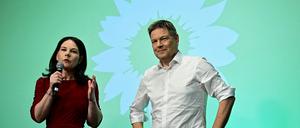 Kein Bock auf Opposition: Annalena Baerbock und Robert Habeck suchen sich neue Aufgaben.