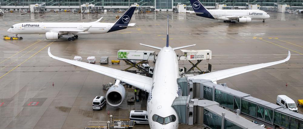 Am Flughafen München steht ein Warnstreik an. (Archivbild)