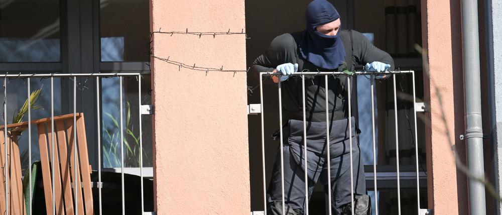 Ein Sprengstoffverdacht im Zusammenhang mit den Ermittlungen wegen eines mutmaßlichen Anschlagsplans entpuppte sich als harmlos.