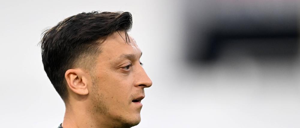 Ein Schritt in Richtung neue Karriere? Mesut Özil geht in die türkische Politik.