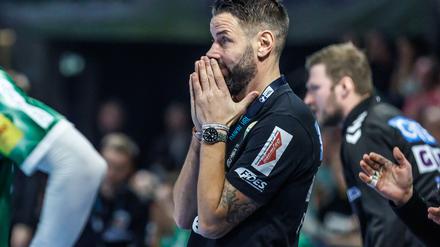 Trainer Bennet Wiegert vom Handball-Meister SC Magdeburg ist nicht immer nur der Erfolgsbesessene. 