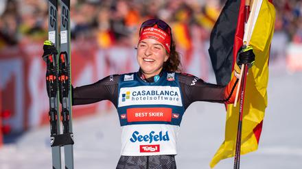 Nathalie Armbruster gelang im Weltcup das legendäre Seefeld-Triple.