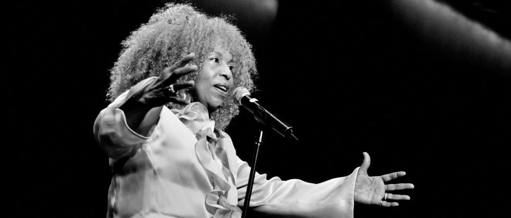 Roberta Flack 2006 bei einem Konzert auf Mallorca.