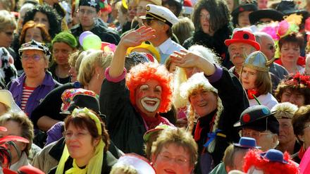 Clowns gehören zu Karneval dazu.