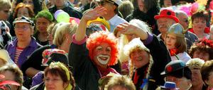 Clowns gehören zu Karneval dazu.