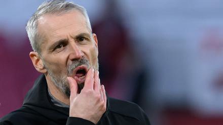 Leipzigs Trainer Marco Rose kommt angesichts der aktuellen Darbietungen seiner Spieler ins Grübeln.