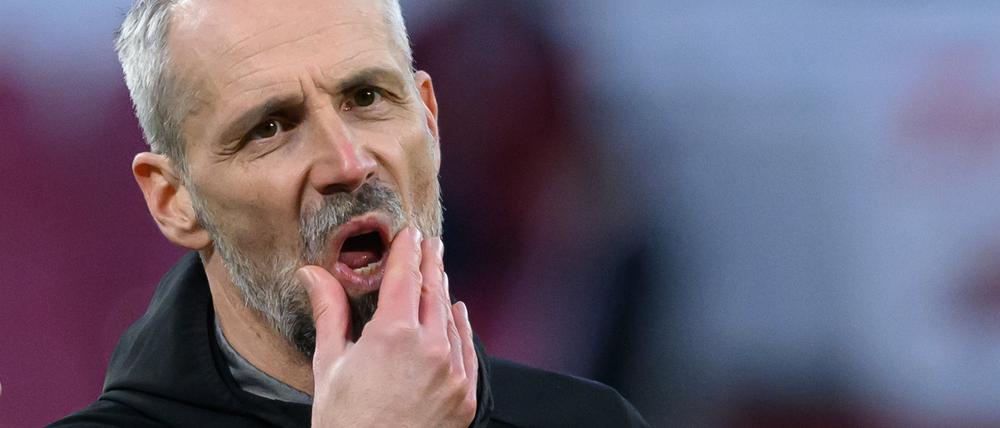 Leipzigs Trainer Marco Rose kommt angesichts der aktuellen Darbietungen seiner Spieler ins Grübeln.
