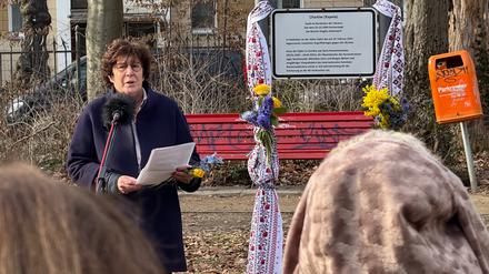 Solidaritätsveranstaltung im Charkiw-Park: Bezirksbürgermeisterin Maren Schellenberg (Grüne) forderte mehr Unterstützung für die Ukraine.