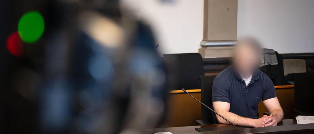Im Mordprozess gegen einen Soldaten haben Staatsanwaltschaft, Nebenklage und Verteidigung vor dem Landgericht Verden lebenslange Haft gefordert. (Archivfoto).