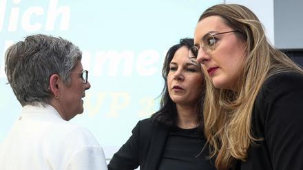 Drei Frauen buhlen um die Macht. Sind Britta Haßelmann, Annalena Baerbock und Katharina Dröge (v. l. n. r.) die Zukunft der Grünen?
