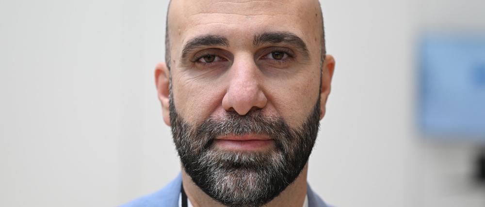 Ahmad Mansour ist Extremismusforscher, Autor und Psychologe.