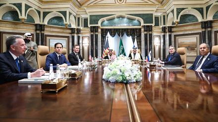 Erstes Treffen in Riad.