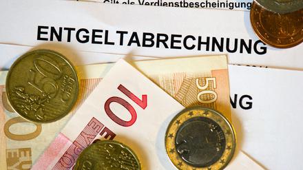 Beschäftigte in Berlin und Brandenburg verzeichneten 2024 erstmals seit mehreren Jahren wieder ein reales Lohnplus. (Symbolbild)