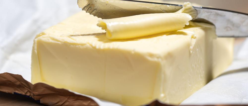 Erst im Oktober war ein Rekordpreis für Butter erreicht worden - nun sinken die Preise. (Symbolbild)