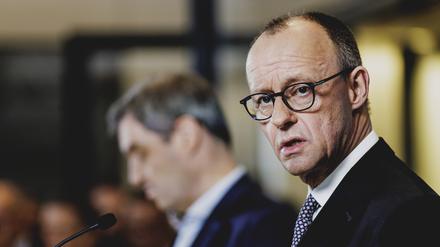 CDU Chef Friedrich Merz und CSU-Chef Markus Söder könen sich ein neues Sondervermögen für die Bundeswehr vorstellen. 