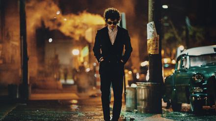 Timothée Chalamet in A COMPLETE UNKNOWN. Photo by Macall Polay, Courtesy of Searchlight Pictures. © 2024 Searchlight Pictures All Rights Reserved.