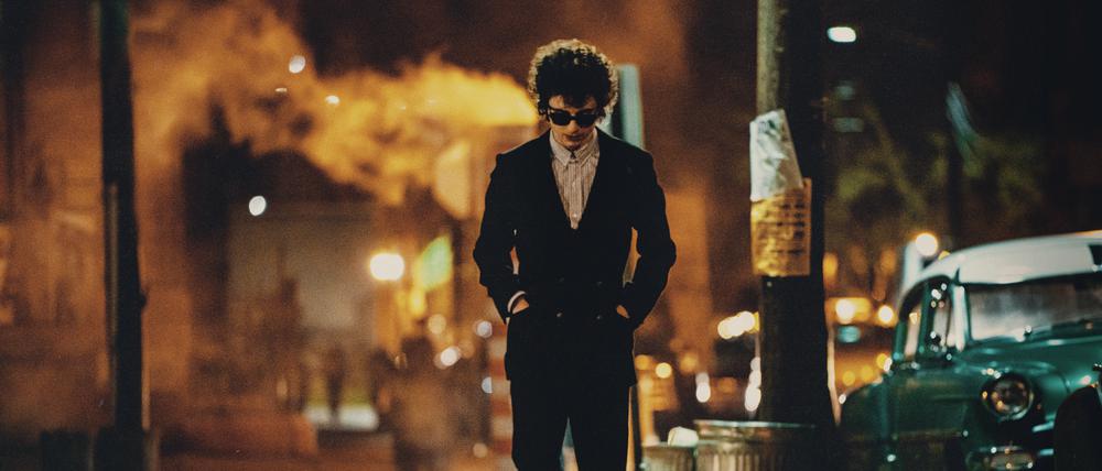 Timothée Chalamet in A COMPLETE UNKNOWN. Photo by Macall Polay, Courtesy of Searchlight Pictures. © 2024 Searchlight Pictures All Rights Reserved.