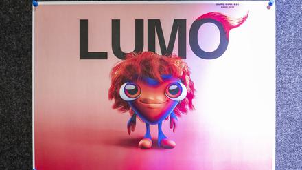 Der Name Lumo ist abgeleitet von luminous - leuchtend.  