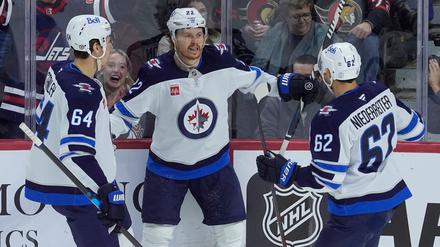 NHL-Spitzenreiter Winnipeg Jets gewann auch das elfte Spiel in Serie.