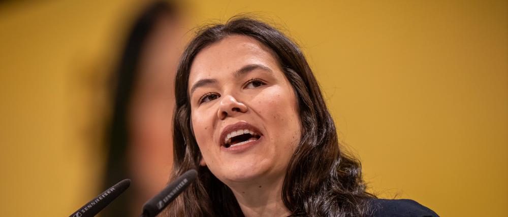 Franziska Brandmann, Bundesvorsitzende der Jungen Liberalen Julis, spricht beim außerordentlichen Bundesparteitag der FDP vor der Bundestagswahl.