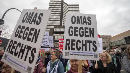 Demonstration gegen die CDU und AfD in Essen