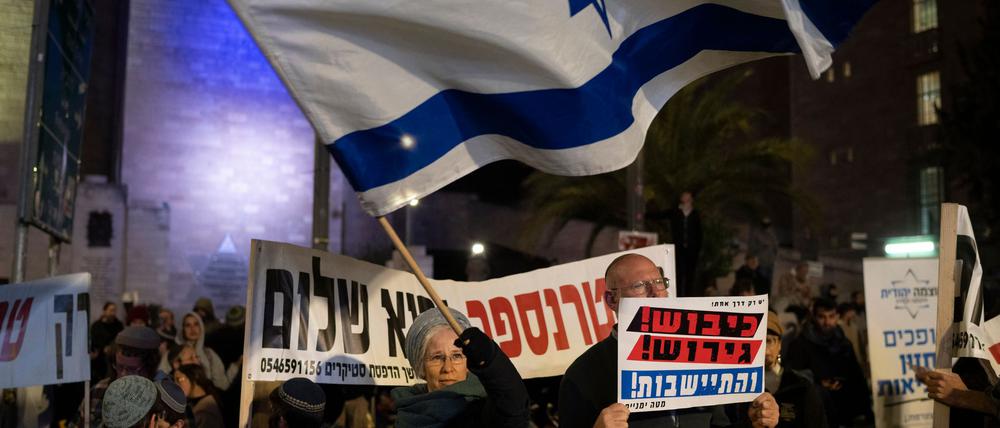 in Israel gibt es Rufe nach einer Fortsetzung des Krieges.