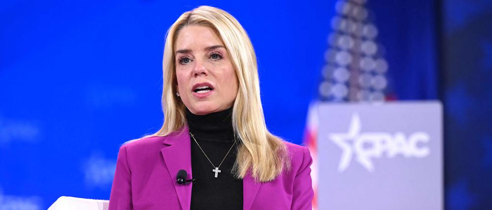 US-Justizministerin Pam Bondi bei einer Konferenz in Oxon Hill, Maryland.