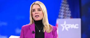 US-Justizministerin Pam Bondi bei einer Konferenz in Oxon Hill, Maryland.
