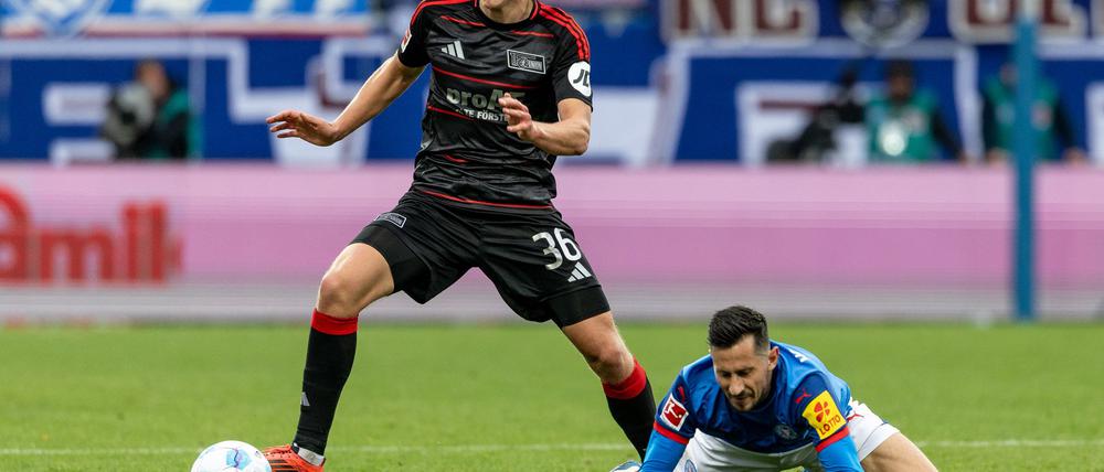 Im Hinspiel verlor Steven Skrzybski mit Holstein Kiel gegen Union