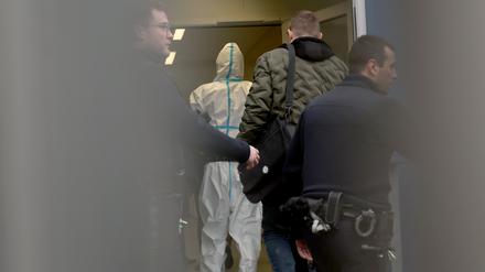 Laut einem psychiatrischen Gutachten ist der mutmaßlicher Täter von Aschaffenburg  möglicherweise schuldunfähig.