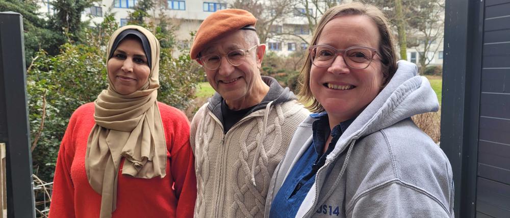 Gemeinsam engagiert: Ruqaya Al-Ibrahim, Itai Böing, Geschäftsführerin Susanne Weiß vom Projekt Shalom Rollberg des Vereins Morus 14.