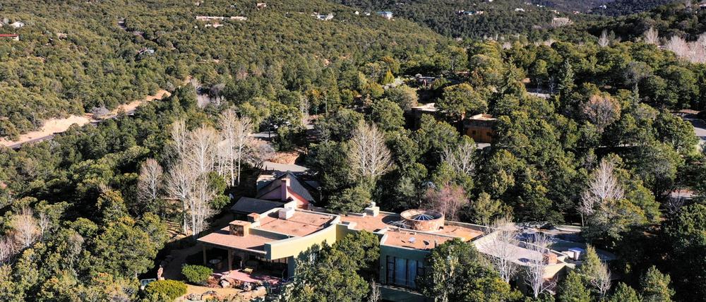 Die Leichen wurden in Hackmans Anwesen in Santa Fe gefunden.