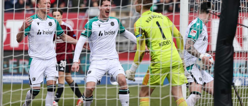 Joshua Knight lässt Hannover 96 jubeln.