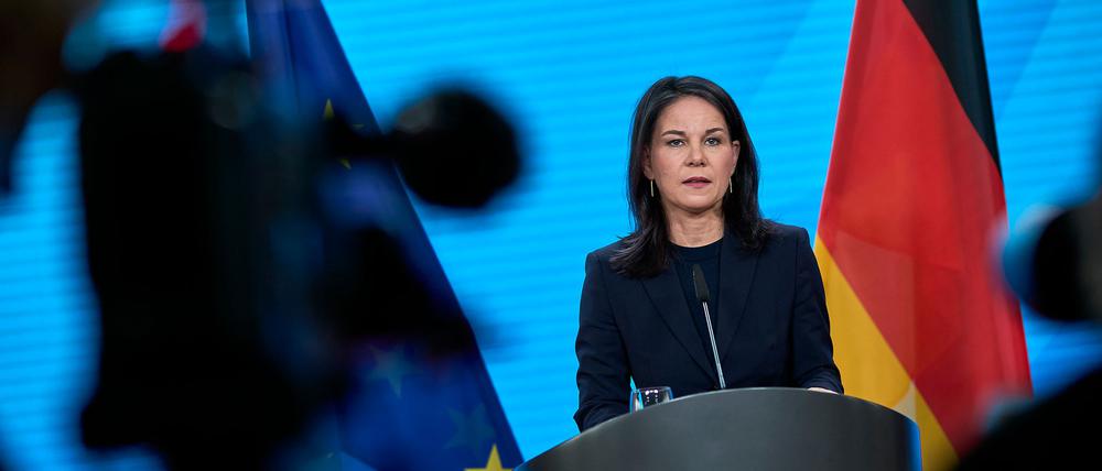 Man könne nicht bis zur Bildung einer neuen Bundesregierung warten, sagte Baerbock.